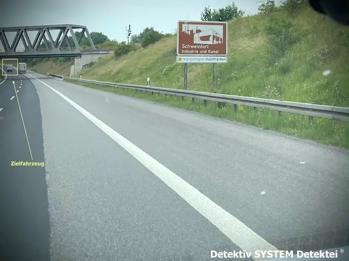 "Lange Leine" zum Zielfahrzeug. Observationsexperten der DSD Detektiv SYSTEM Detektei ® GmbH in der Umgebung Schweinfurts im Auftragseinsatz. (Beispielfoto) Wirtschaftsdetektei der DSD Detektiv SYSTEM Detektei ® GmbH im Schweinfurt Einsatz.