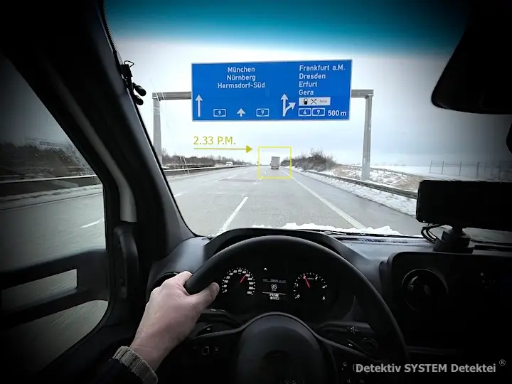 Fallbeispiel Wirtschaftsdetektei Gera Einsatz: DSD Detektiv SYSTEM Detektei ® GmbH ist in die betriebsinterne Untersuchungsmaßnahme „Mitarbeiterkriminalität“ involviert. (Beispielfoto/AI-generated) Detektiv SYSTEM Detektei observiert in der Umgebung Geras.