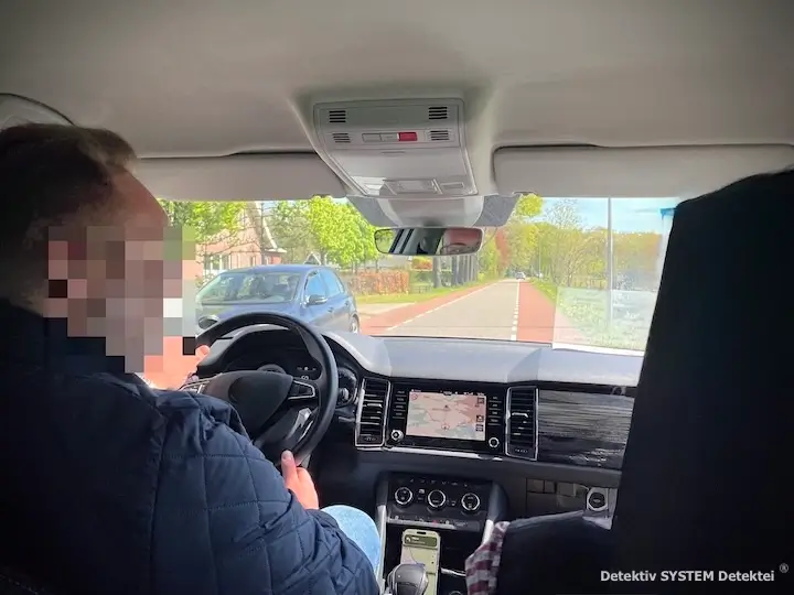 Fallbeispiel: Privatdetektiv-Team im Außendiensteinsatz. Der Privatdetektiv von heute muß die Bereitschaft zur Mobilität mitbringen und hat sich auf ständig wechselnde Einsatzszenarien einzustellen. (Beispielfoto) Fahrt der Privatdetektive ins Einsatzgebiet. DSD Detektiv SYSTEM Detektei GmbH